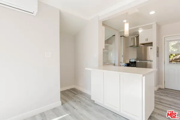 $3,599 | 8525 Cadillac Avenue, Los Angeles, CA 90034