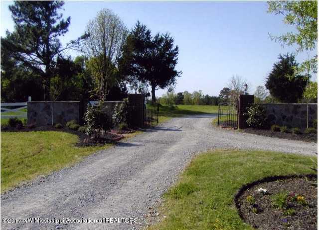 6200 Yellow Dog Road Senatobia, MS 38668 - Photo 3 of 27 20160714080919232753000000-o