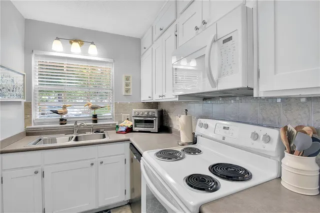 $410,000 | 425 Magnolia Avenue, Unit C, St. Simons Island, GA 31522