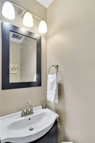 $410,000 | 425 Magnolia Avenue, Unit C, St. Simons Island, GA 31522