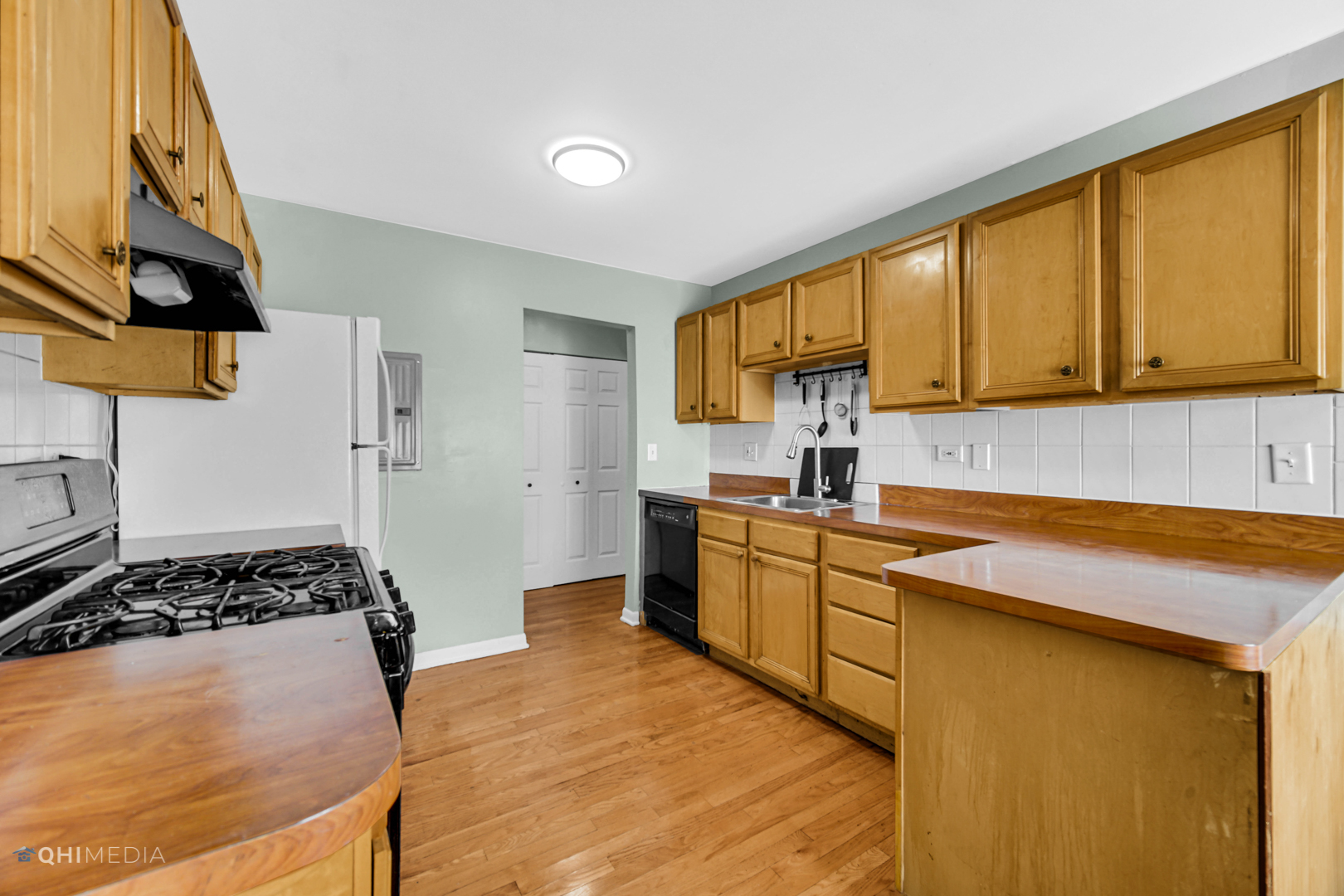 952 East Old Willow Road, Unit 102 Prospect Heights, IL 60070 - Photo 9 of 20