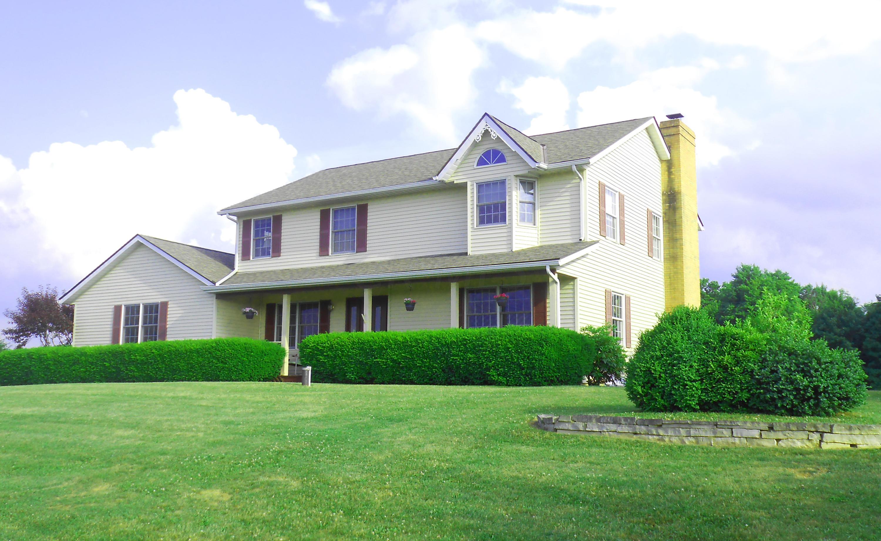 18402 Utica Road Utica, OH 43080 - Photo 1 of 27 Gallery Image 1