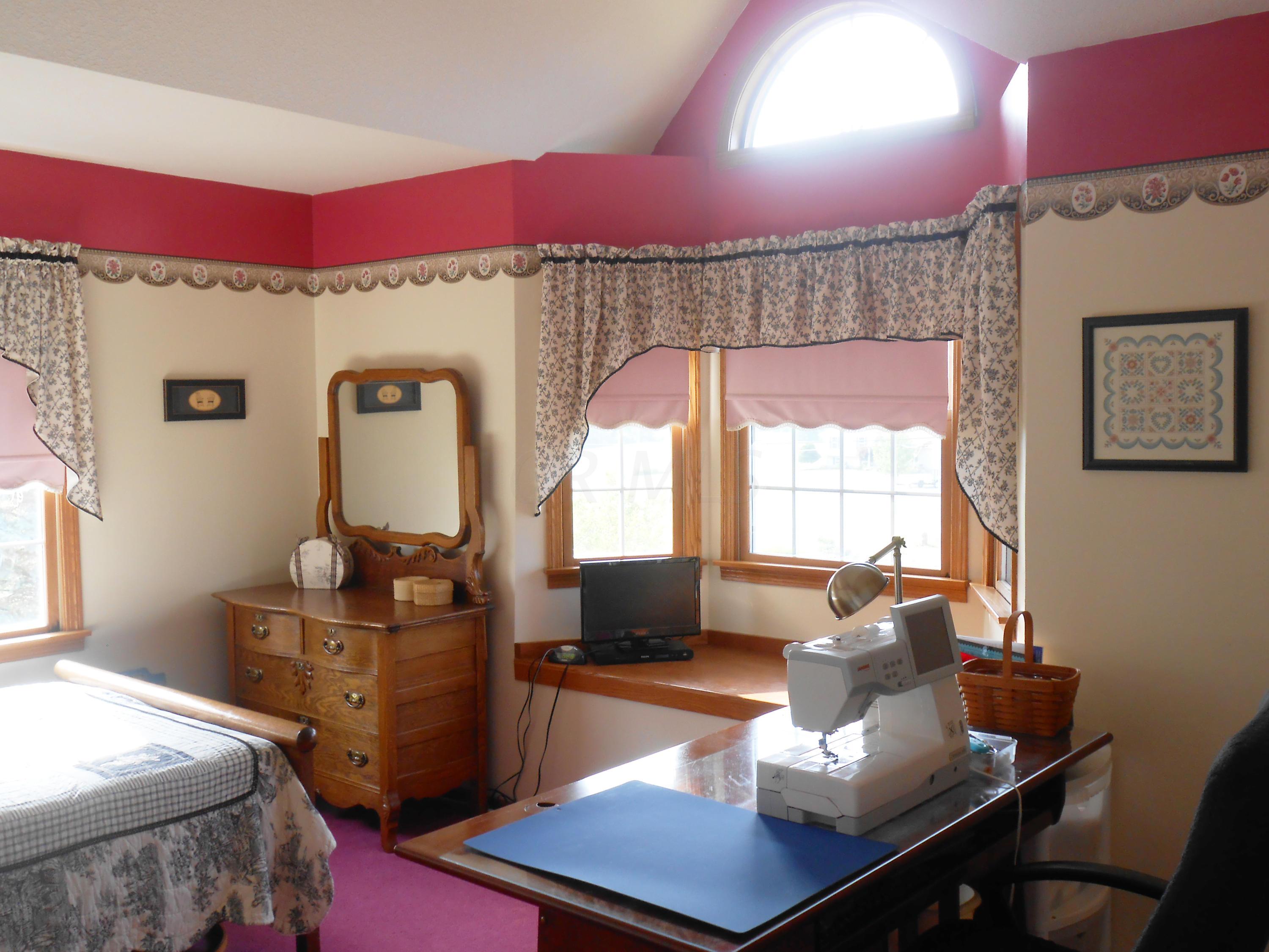 18402 Utica Road Utica, OH 43080 - Photo 19 of 27 Gallery Image 19
