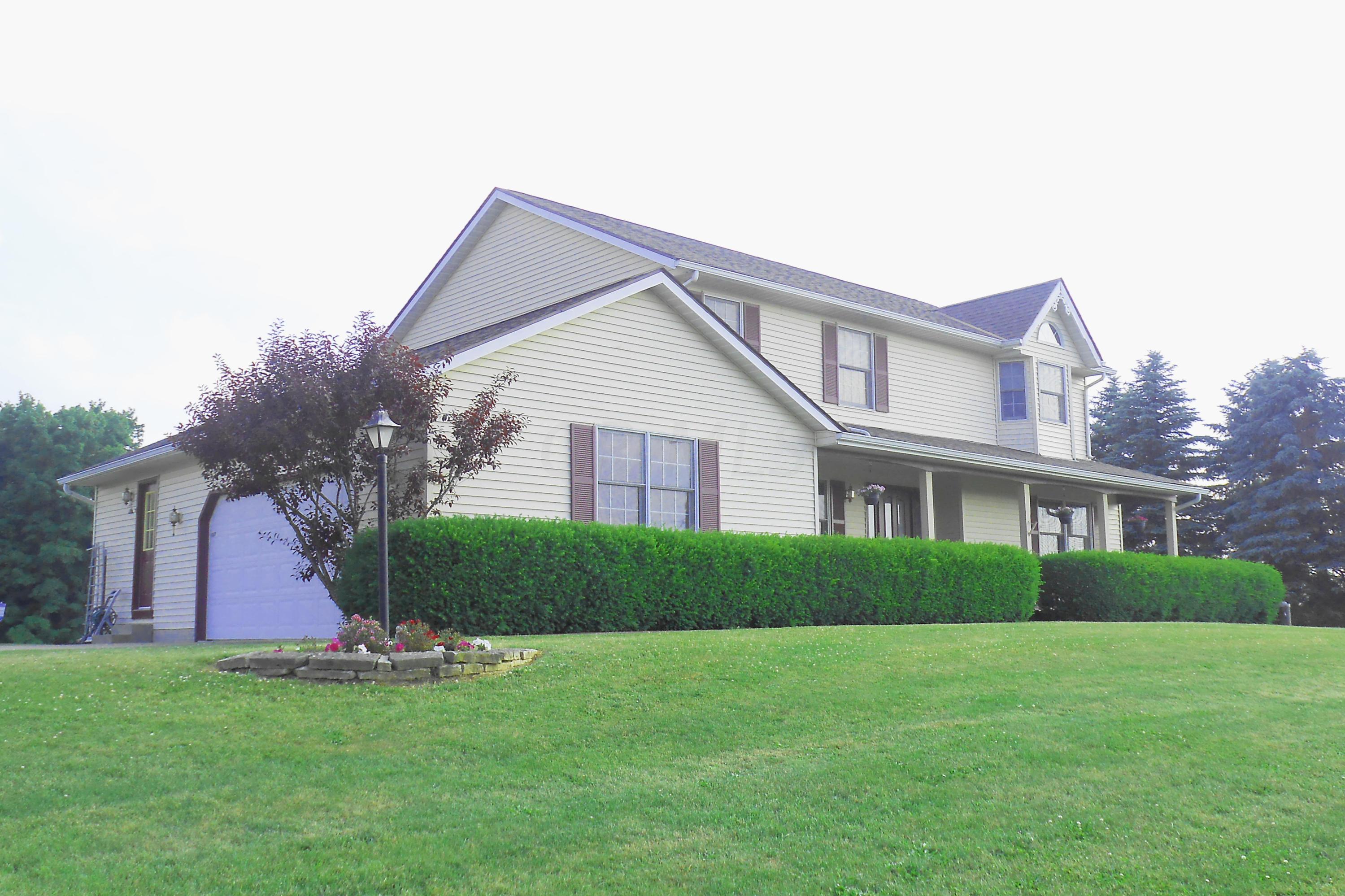 18402 Utica Road Utica, OH 43080 - Photo 2 of 27 Gallery Image 2