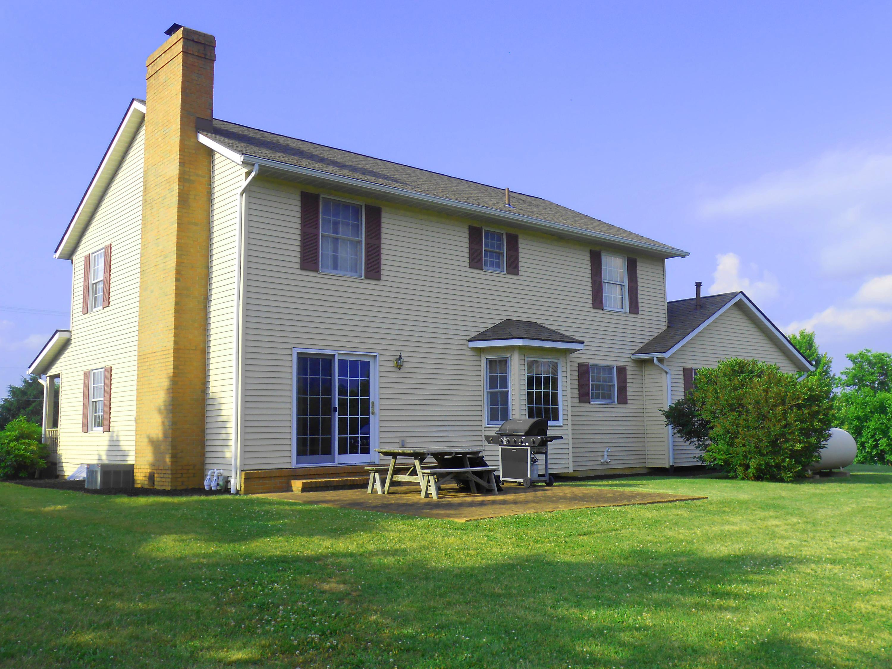 18402 Utica Road Utica, OH 43080 - Photo 4 of 27 Gallery Image 4