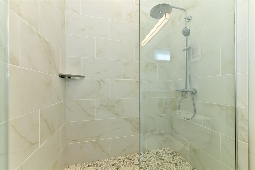 87 Parker Street, Unit 402R Chelsea, MA 02150 - Photo 6 of 39