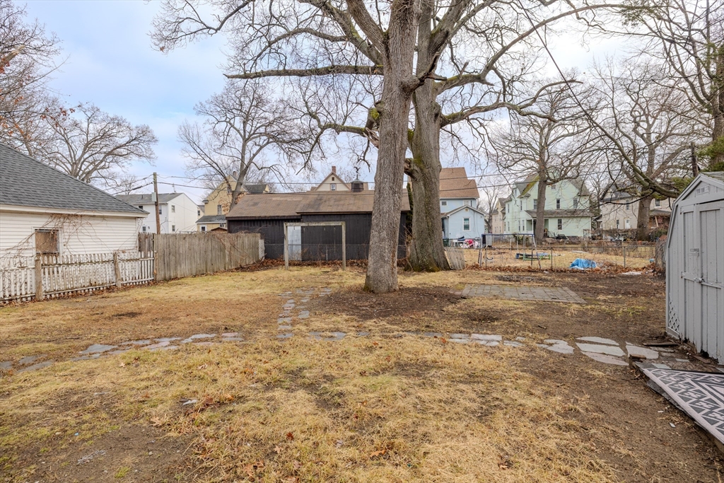 27 Ormond Street Springfield, MA 01108 - Photo 21 of 26