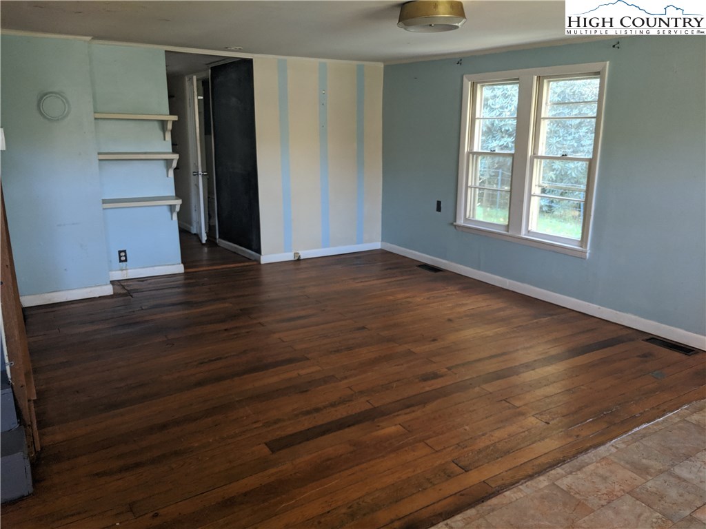 1092 Milton Moretz Road Boone, NC 28607 - Photo 4 of 17 Gallery Image 4