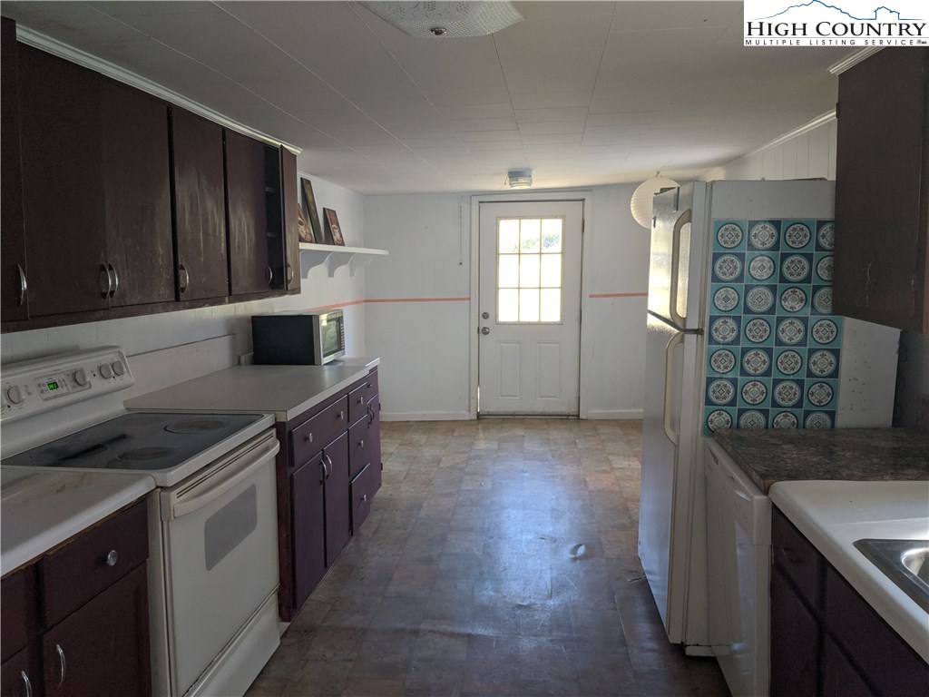 1092 Milton Moretz Road Boone, NC 28607 - Photo 7 of 17 Gallery Image 7