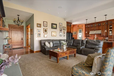 $2,750,000 | 4764 Black Walnut Terrace, Clinton, WA 98236