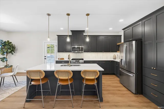 $509,900 | 7600 West Saddle Gate Drive, Bloomington, IN 47404