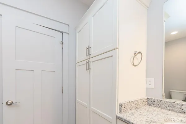 $2,500 | 1115 West Rangeview Circle, Bloomington, IN 47403