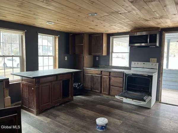 $99,000 | 55 Academy Street, Cambridge, NY 12816