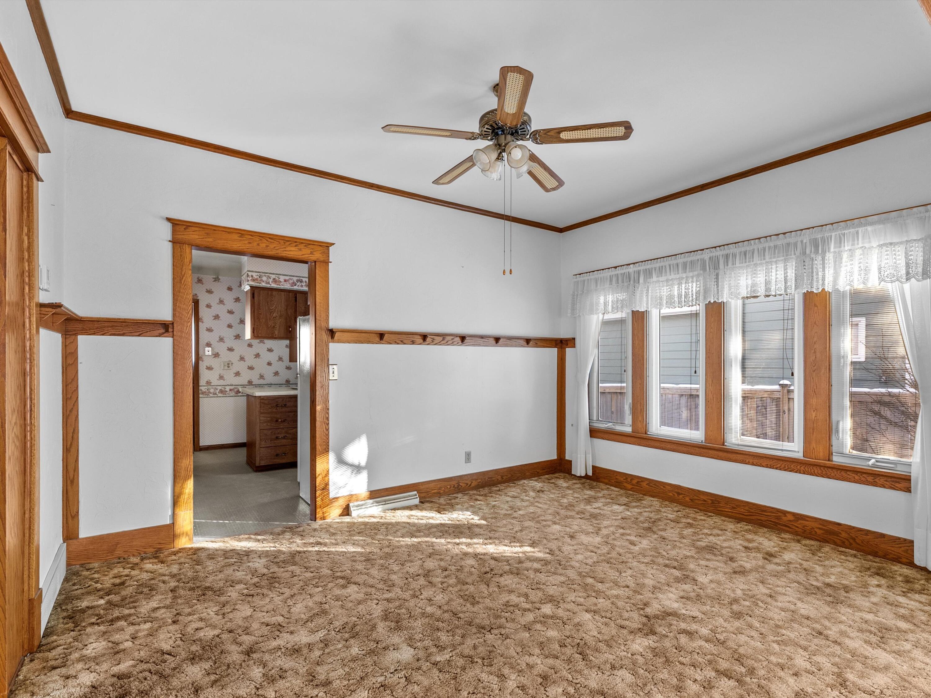 923 North 8th Street Manitowoc, WI 54220 - Photo 12 of 31 Dining room