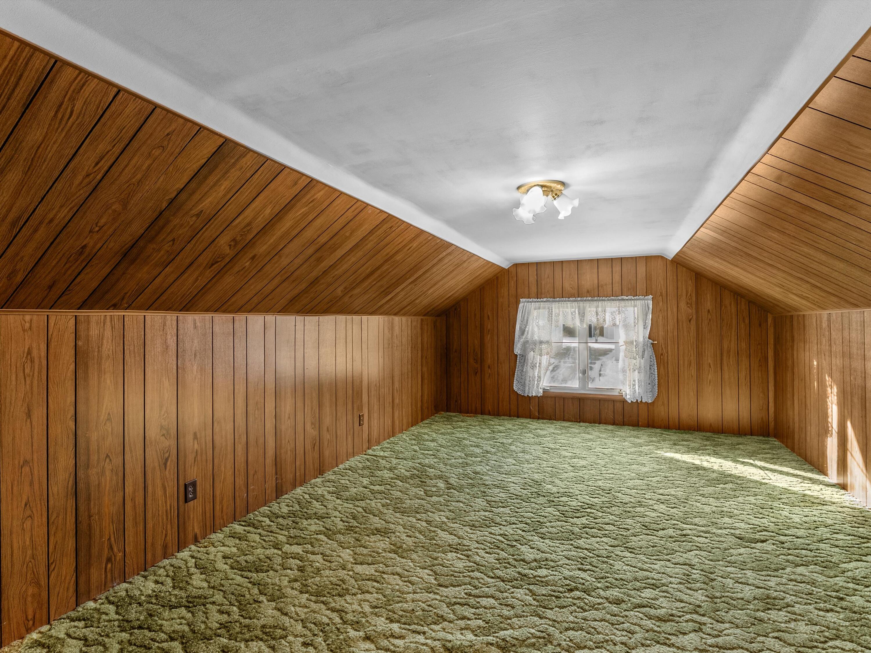 923 North 8th Street Manitowoc, WI 54220 - Photo 22 of 31 Bedroom #3