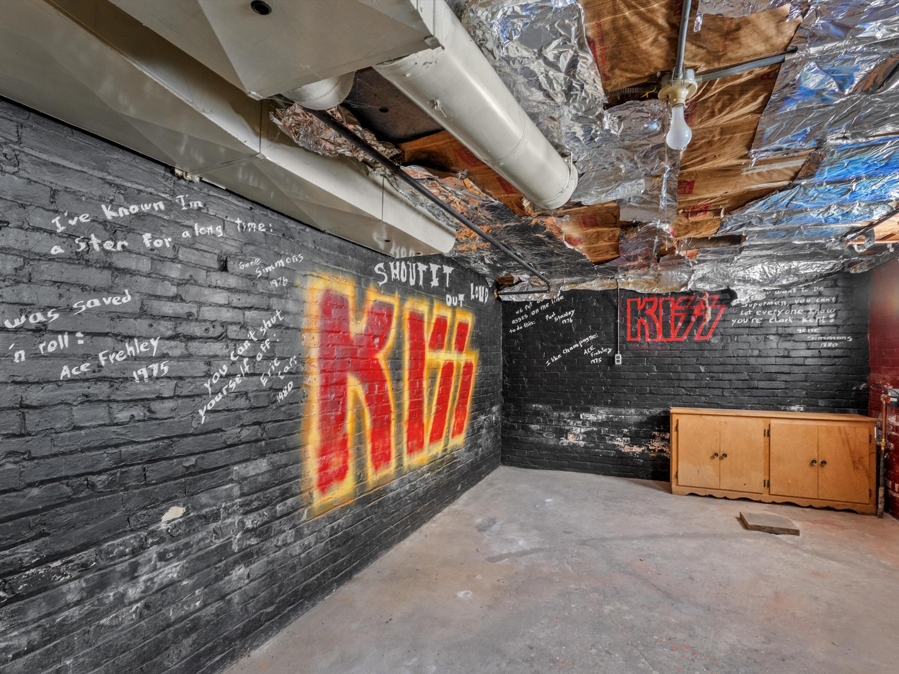 923 North 8th Street Manitowoc, WI 54220 - Photo 25 of 31 Basement storage