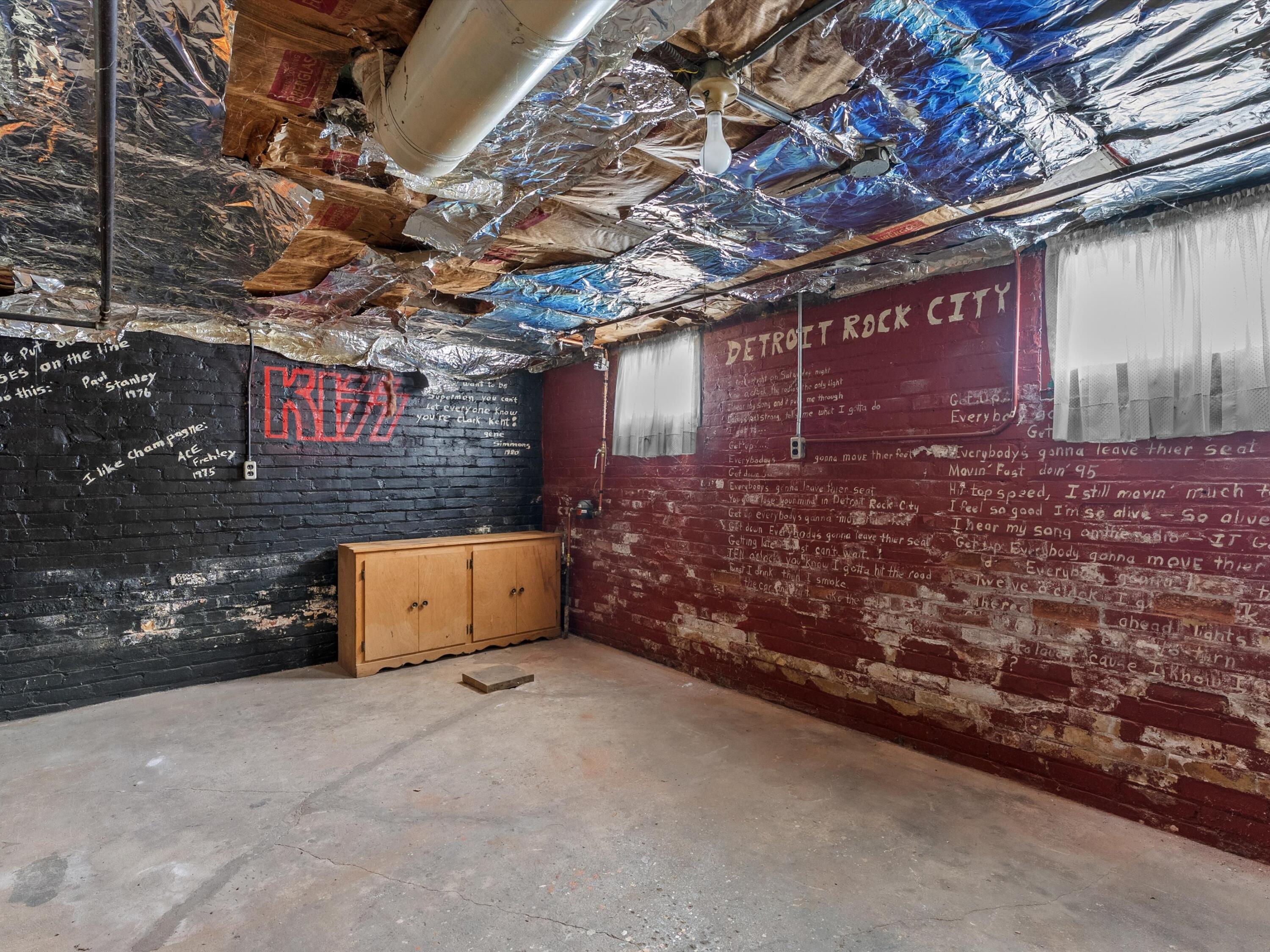 923 North 8th Street Manitowoc, WI 54220 - Photo 26 of 31 Storage room basement
