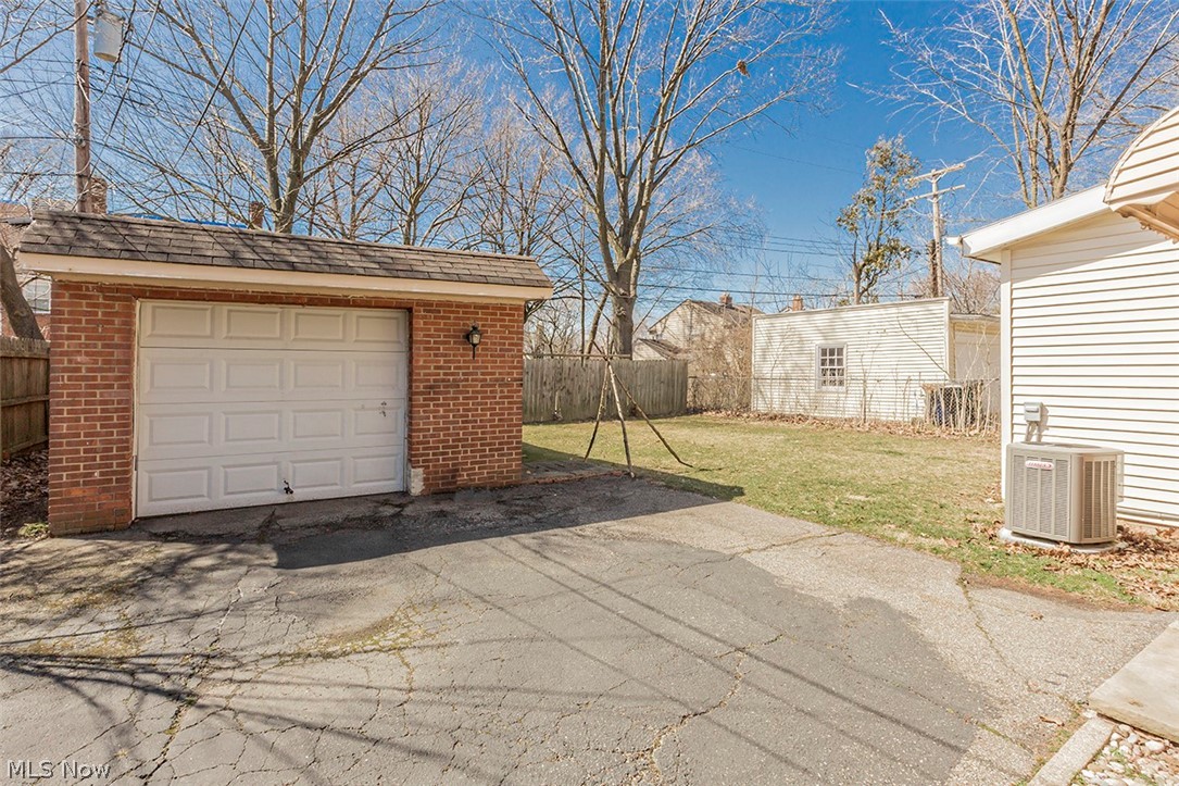 3006 Ludlow Road Cleveland, OH 44120 - Photo 29 of 30 Gallery Image 29