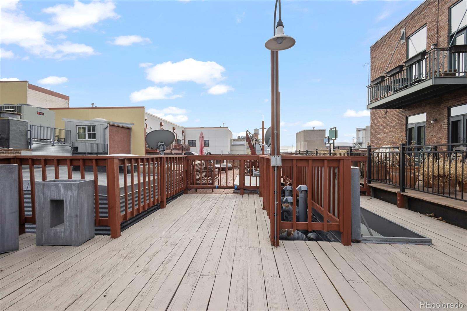 1450 Wynkoop Street, Unit 3F Denver, CO 80202 - Photo 20 of 29 a view of a roof deck