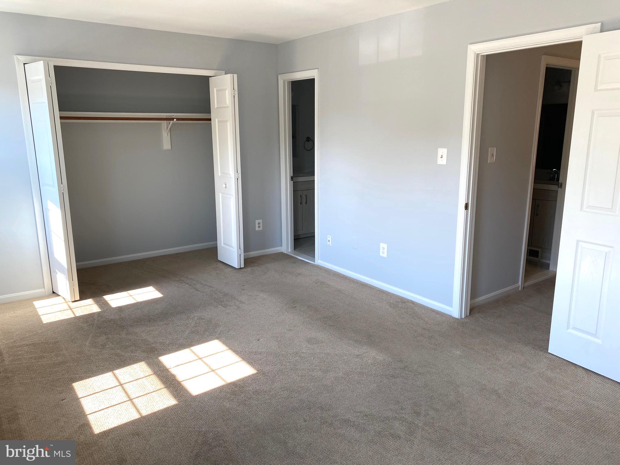 8081 Barcarole Court Springfield, VA 22153 - Photo 26 of 64 an empty room with windows
