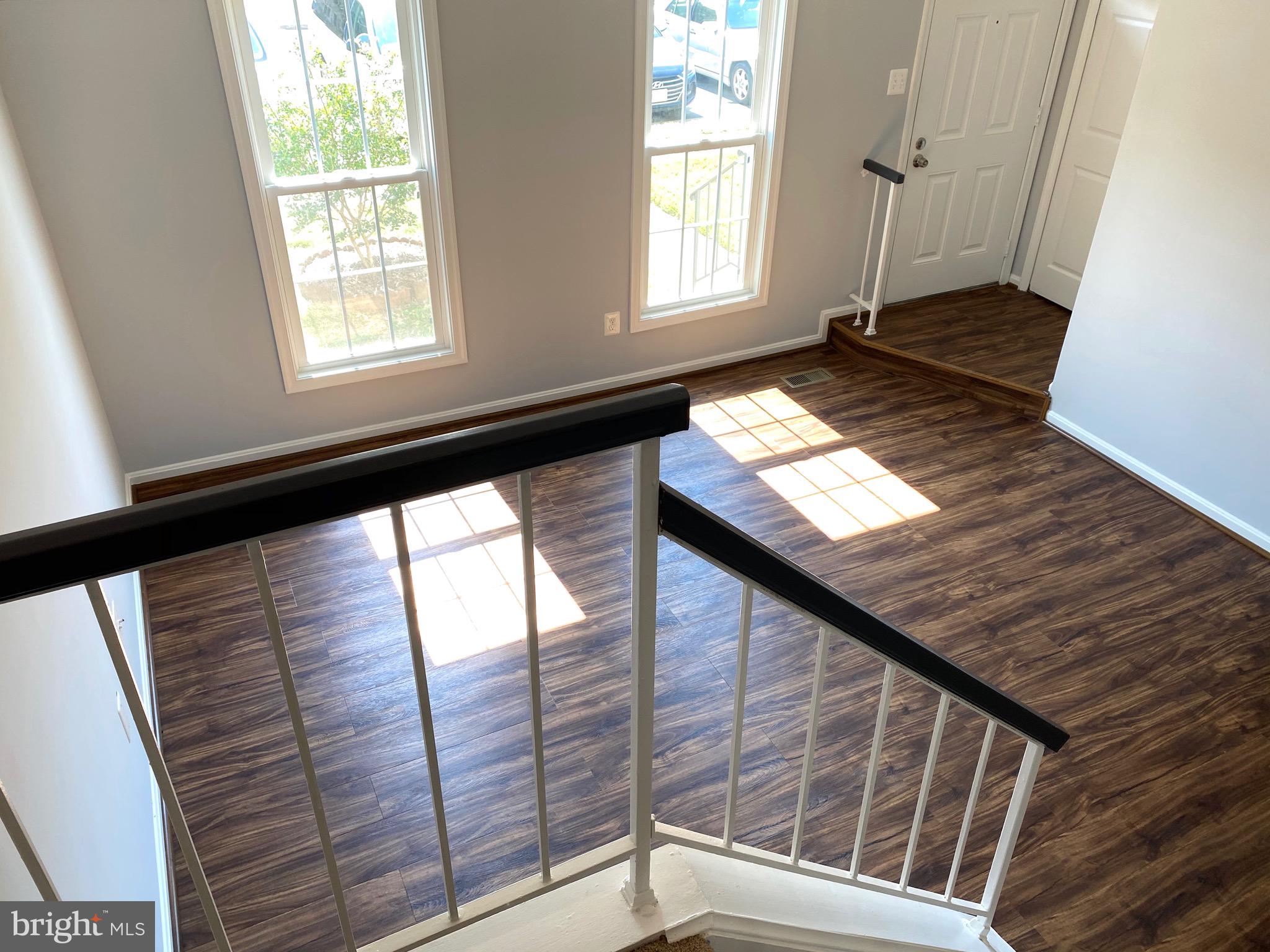 8081 Barcarole Court Springfield, VA 22153 - Photo 5 of 64 a view of an empty room and window