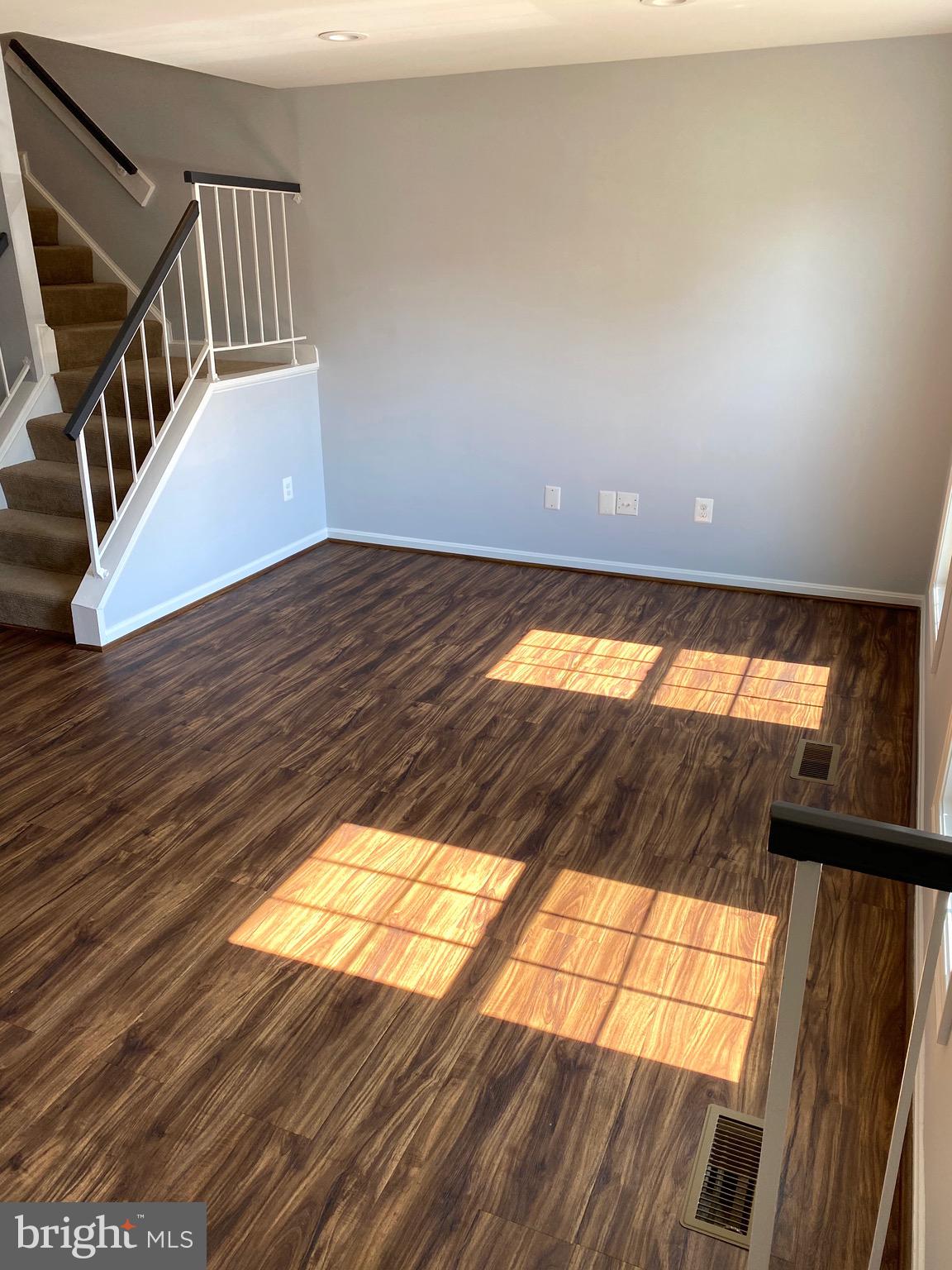 8081 Barcarole Court Springfield, VA 22153 - Photo 7 of 64 a view of entryway