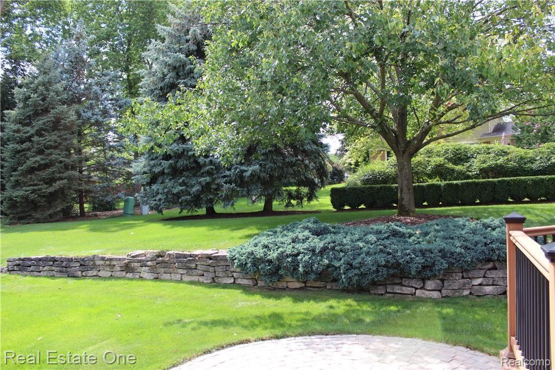 1313 Royal Crescent Street Rochester, MI 48306 - Photo 6 of 32 6.JPG
