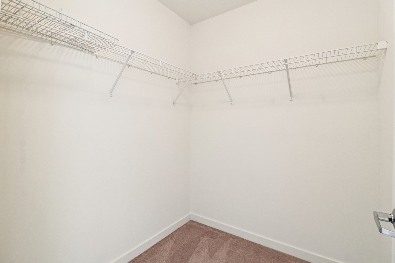 1160 South Michigan Avenue, Unit 2502 Chicago, IL 60605 - Photo 26 of 44 a view of a small space