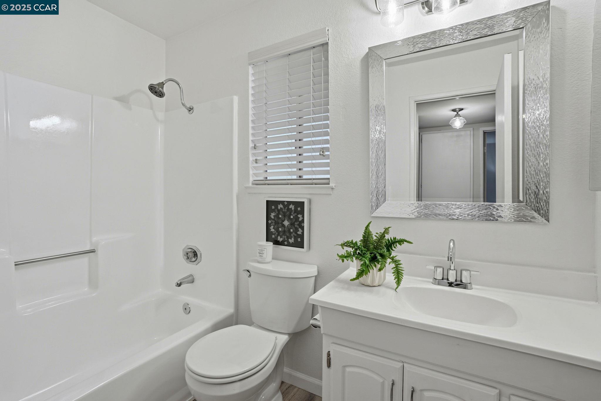 1520 Schenone Court, Unit 7 Concord, CA 94521 - Photo 27 of 35