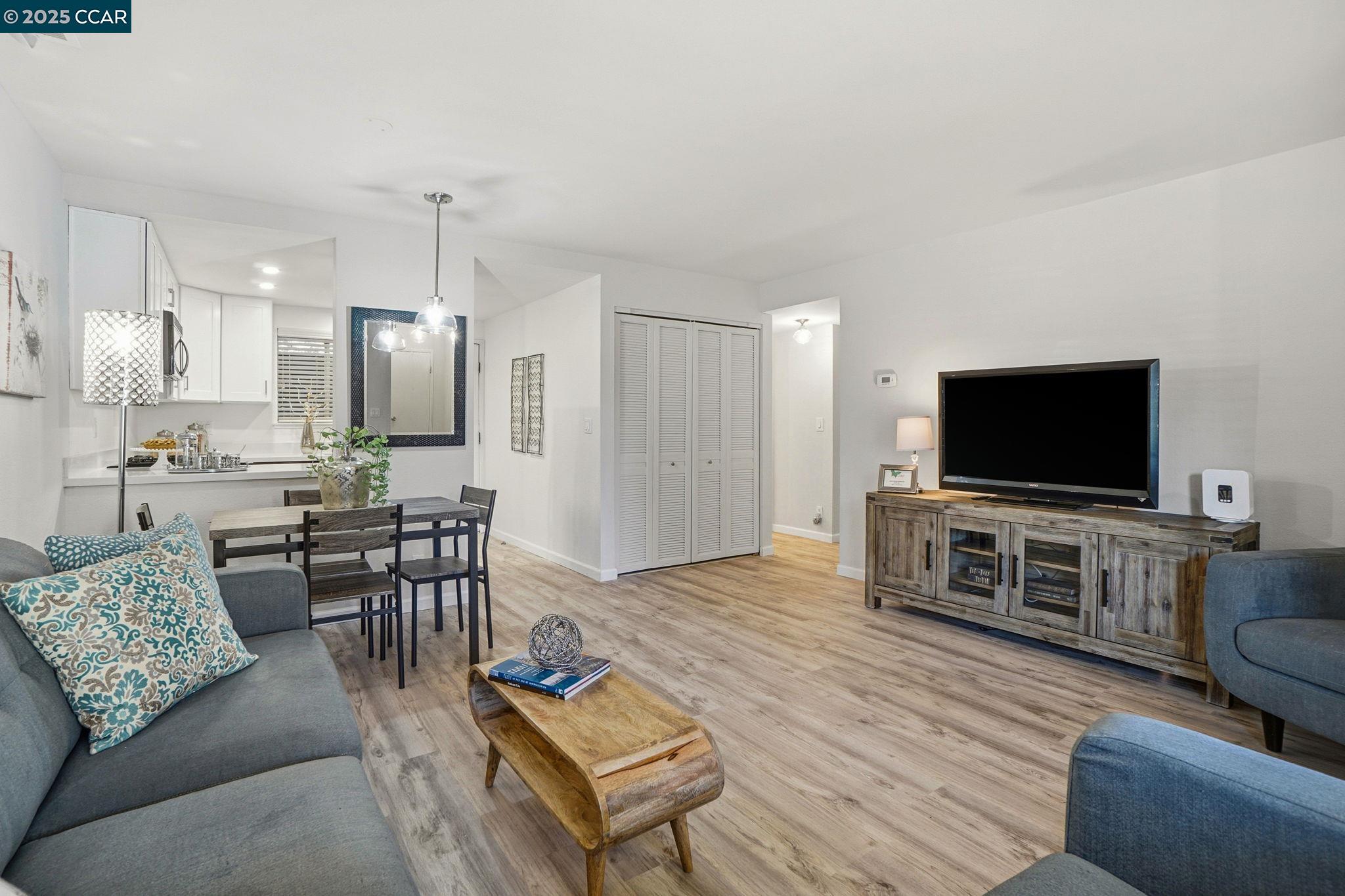 1520 Schenone Court, Unit 7 Concord, CA 94521 - Photo 9 of 35