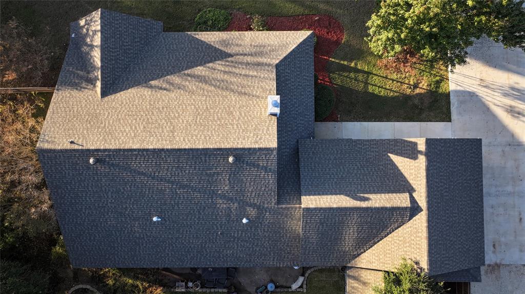 1364 Winn Road Bowie, TX 76230 - Photo 32 of 38 a view of roof