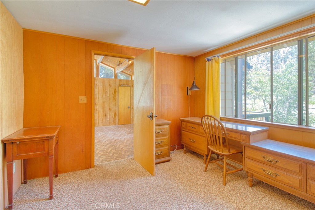 960 Snowbird Road Wrightwood, CA 92397 - Photo 33 of 78 upstairs bedroom
