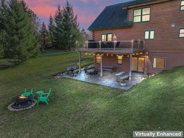 $875,000 | 18508 128th Street, Bristol, WI 53104