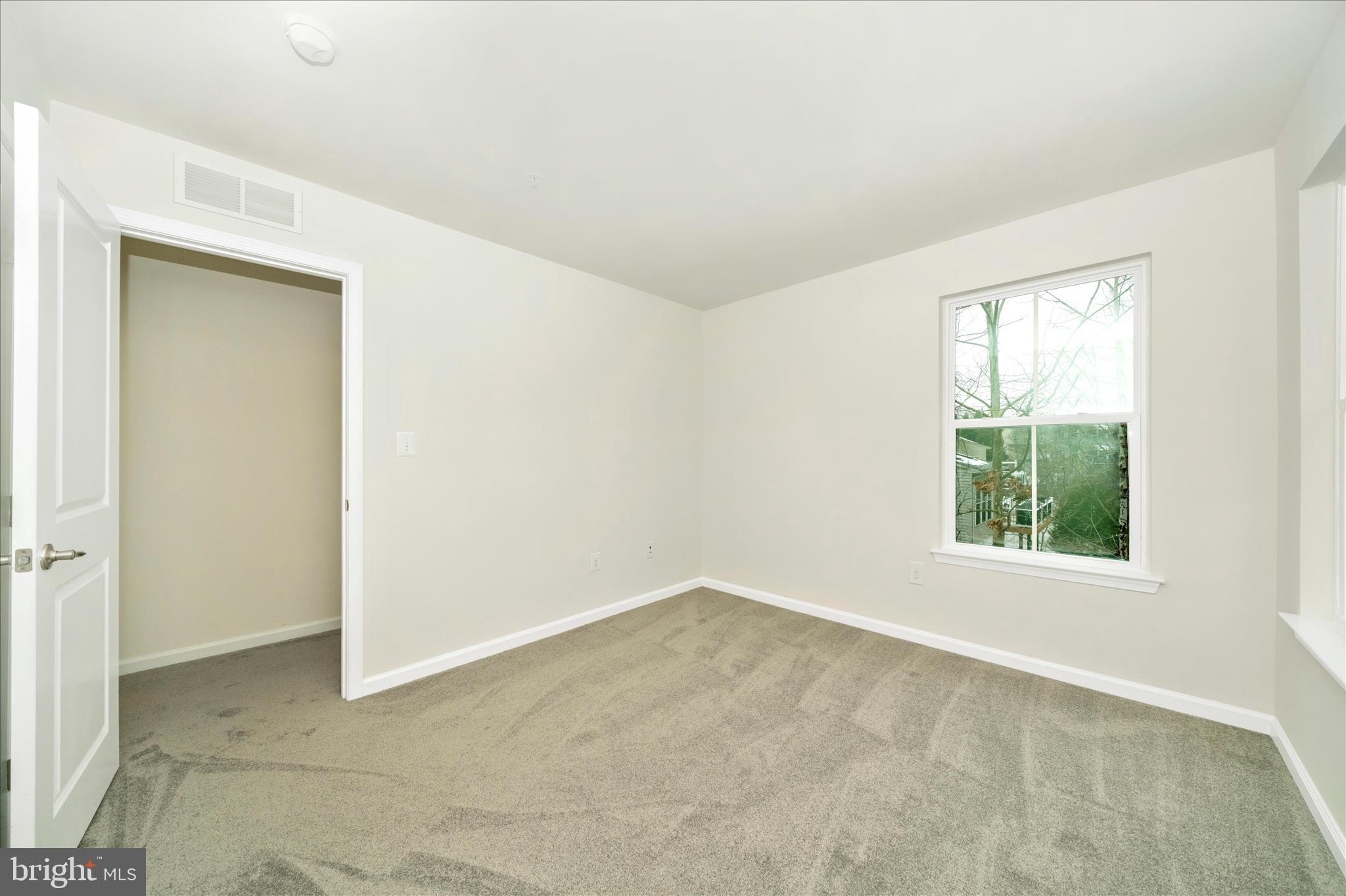 7014 Linden Avenue Elkridge, MD 21075 - Photo 34 of 42 an empty room with a window