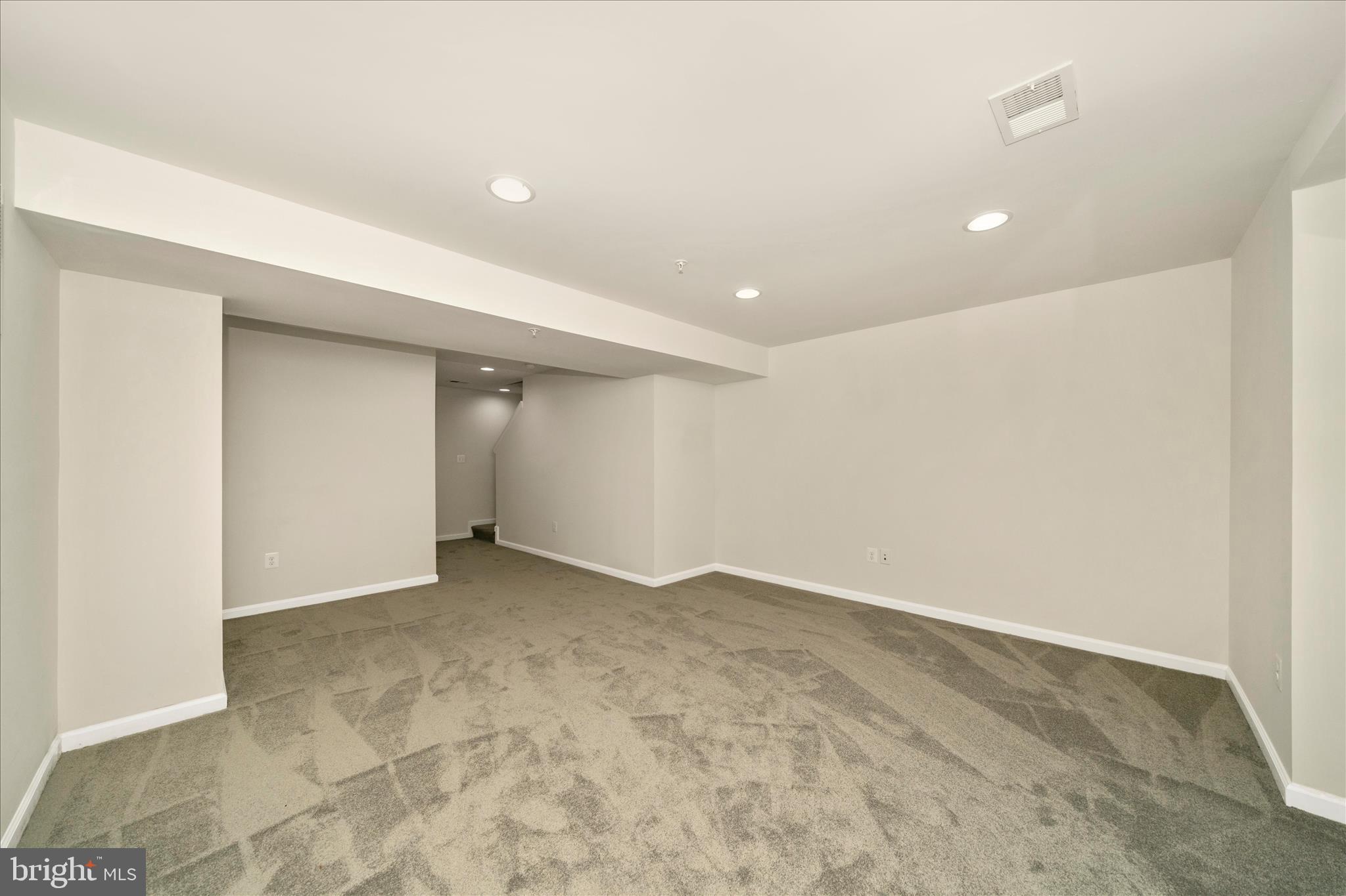 7014 Linden Avenue Elkridge, MD 21075 - Photo 37 of 42 an empty room with an entryway