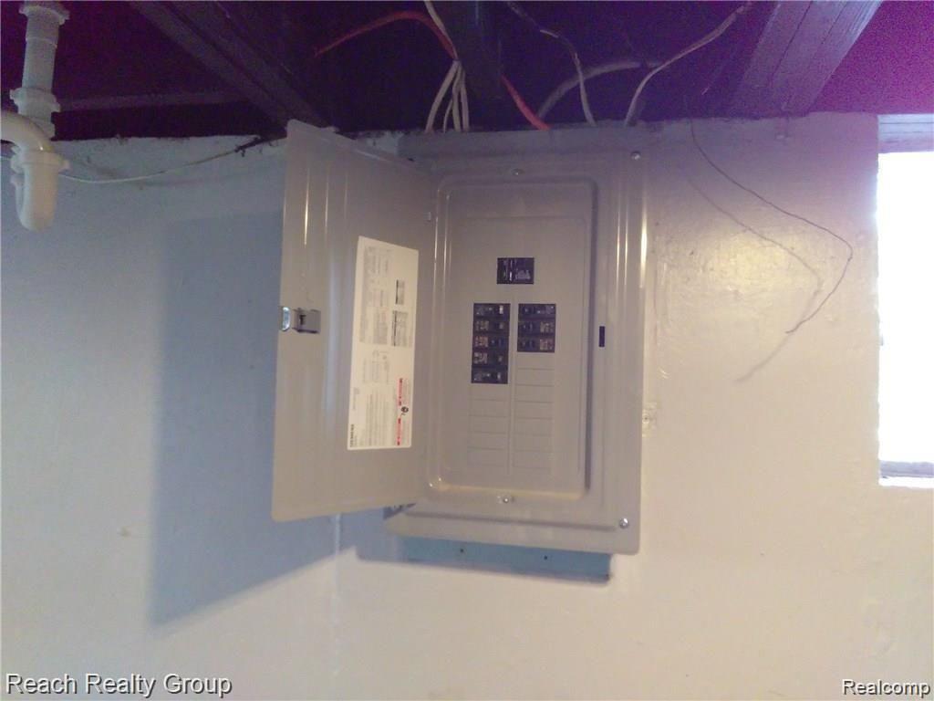 15410 Greenfield Road Detroit, MI 48227 - Photo 9 of 9 GREENFIELD8.jpg