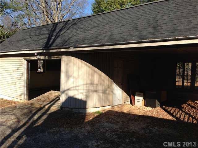 427 North Sharon Amity Road Charlotte, NC 28211 - Photo 5 of 7 Gallery Image 5