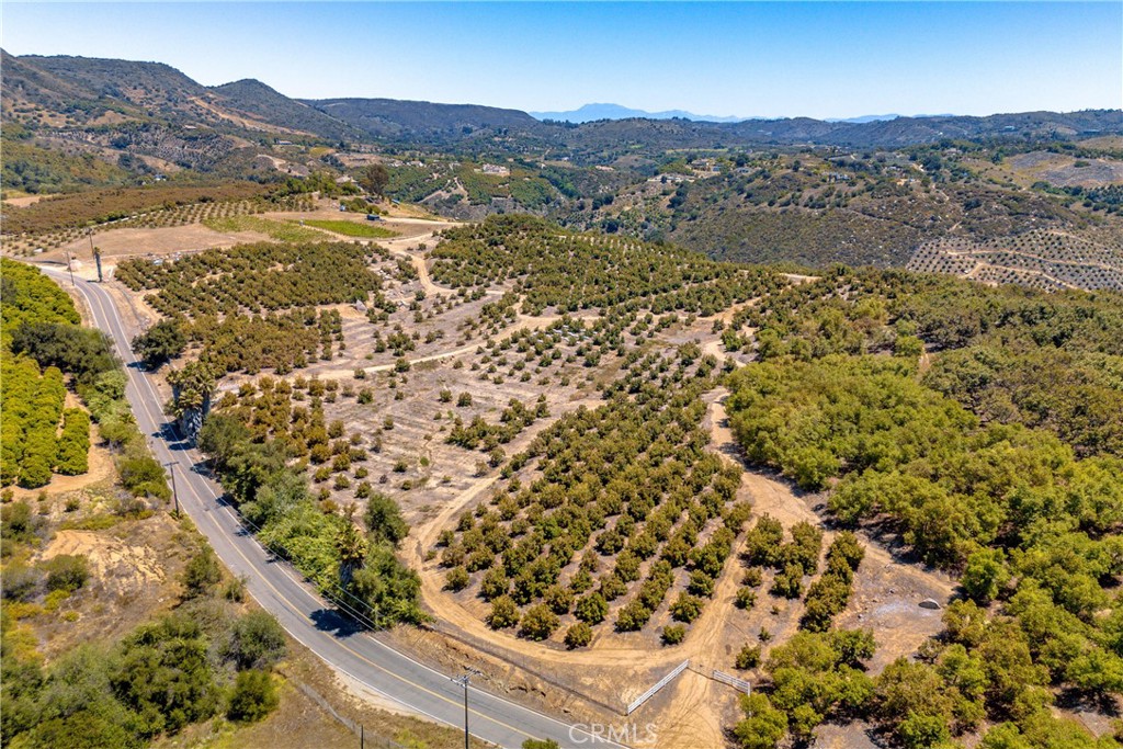 2526 Camaron Road Temecula, CA 92590 - Photo 10 of 34 Gentle topography shown in this Aerial.