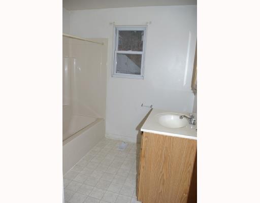 834 Becks Run Road Baldwin, PA 15210 - Photo 2 of 8 Master Bath/Spa. Unit 1 bath