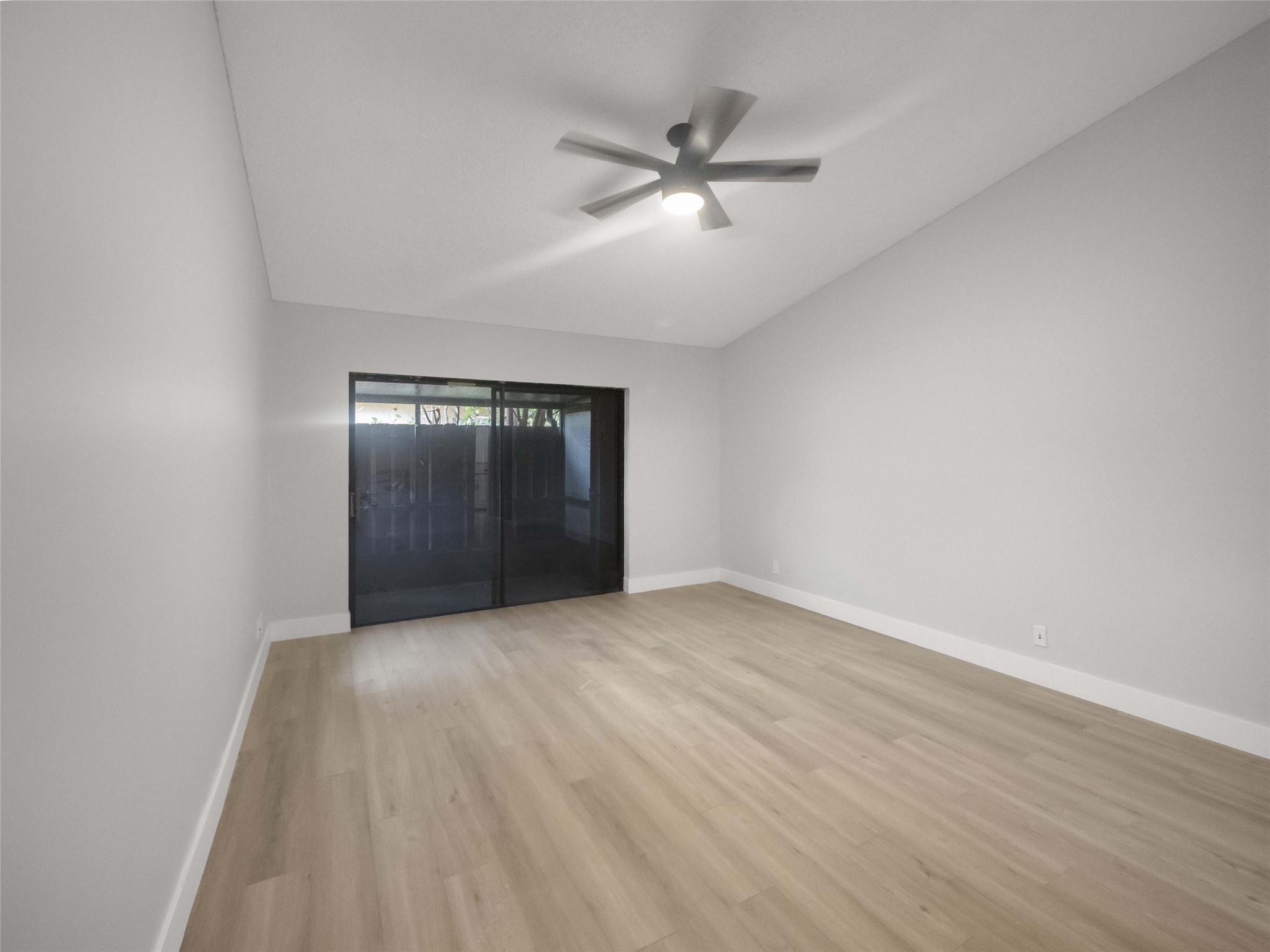 281 Springdale Circle Palm Springs, FL 33461 - Photo 9 of 15 Photo 9