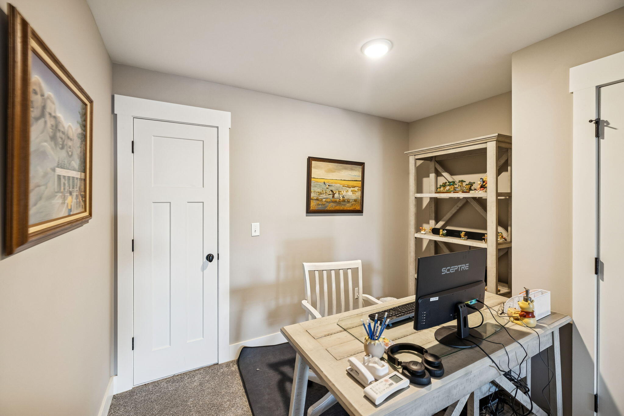 5599 Caney Ridge Circle Ooltewah, TN 37363 - Photo 28 of 60 Office area in upstairs bonus/bedroom