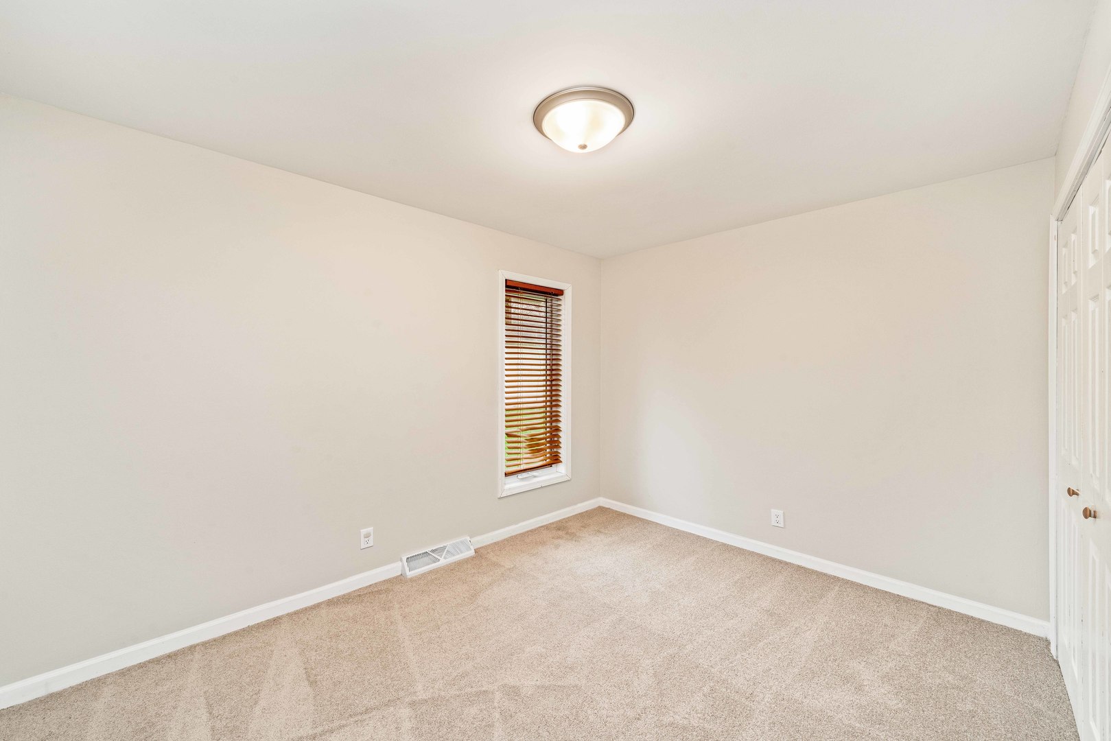 1839 Irene Road Lake Holiday, IL 60548 - Photo 11 of 19 an empty room with windows