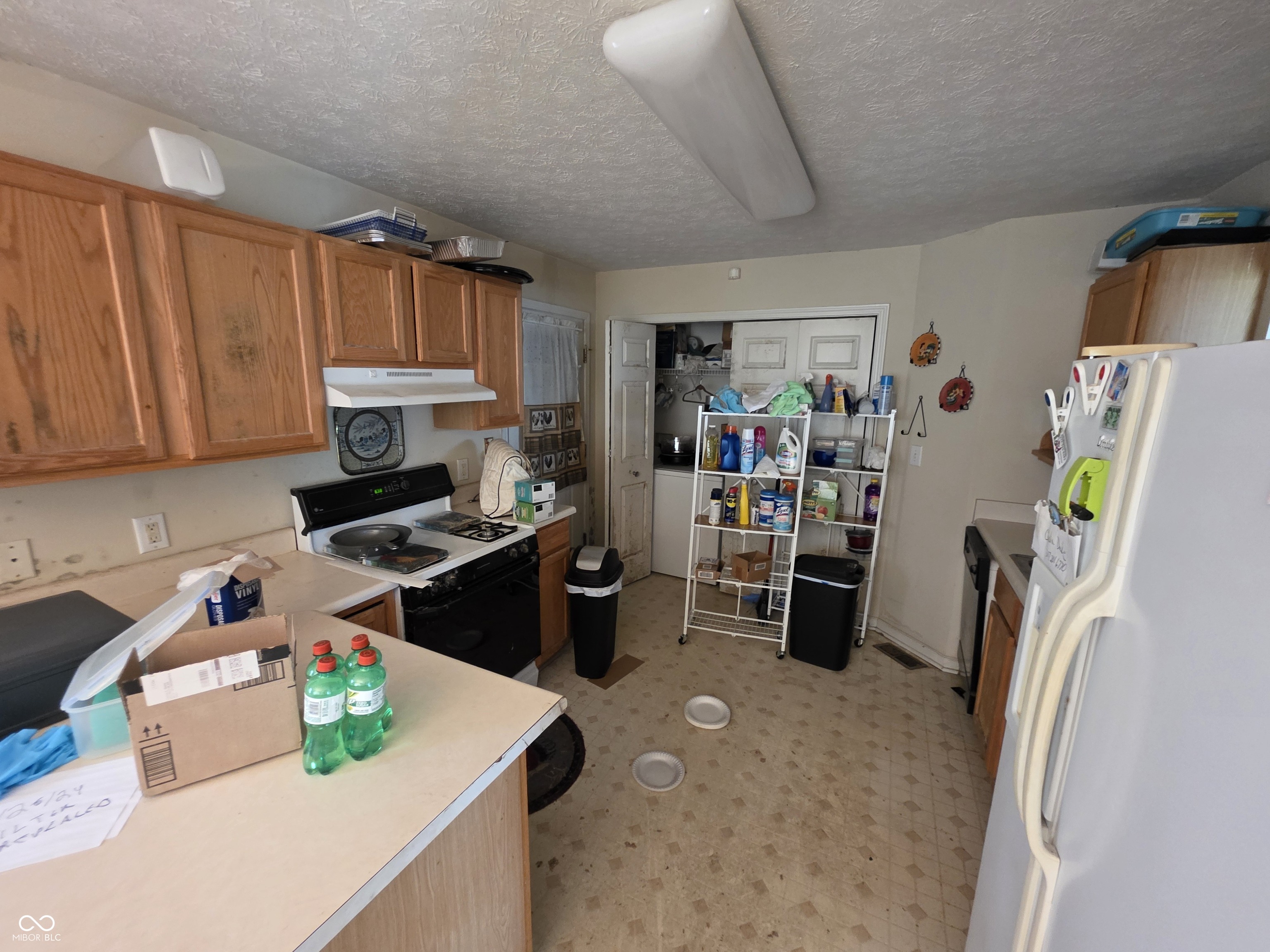 2437 Ralston Avenue Indianapolis, IN 46218 - Photo 7 of 12 Gallery Image 7