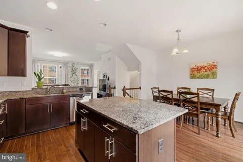 $525,000 | 7300 Summit Rock Road, Elkridge, MD 21075