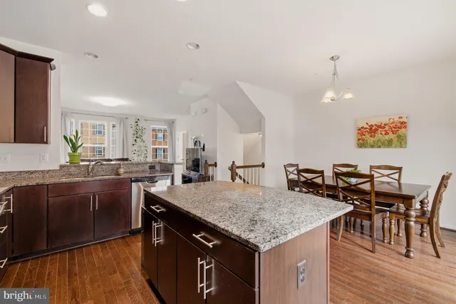 $525,000 | 7300 Summit Rock Road, Elkridge, MD 21075