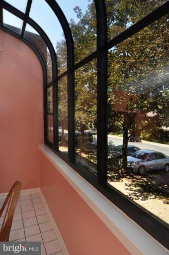 11003 Thrush Ridge Road Reston, VA 20191 - Photo 5 of 27 FULL GARDEN WINDOW IN DINING AREA