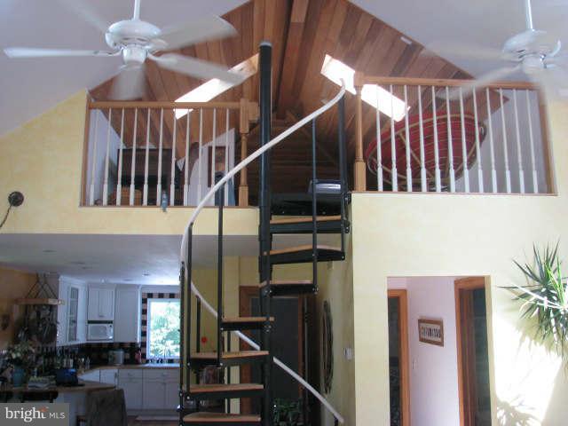 338 River Road Arnold, MD 21012 - Photo 9 of 25 Staircase / Loft