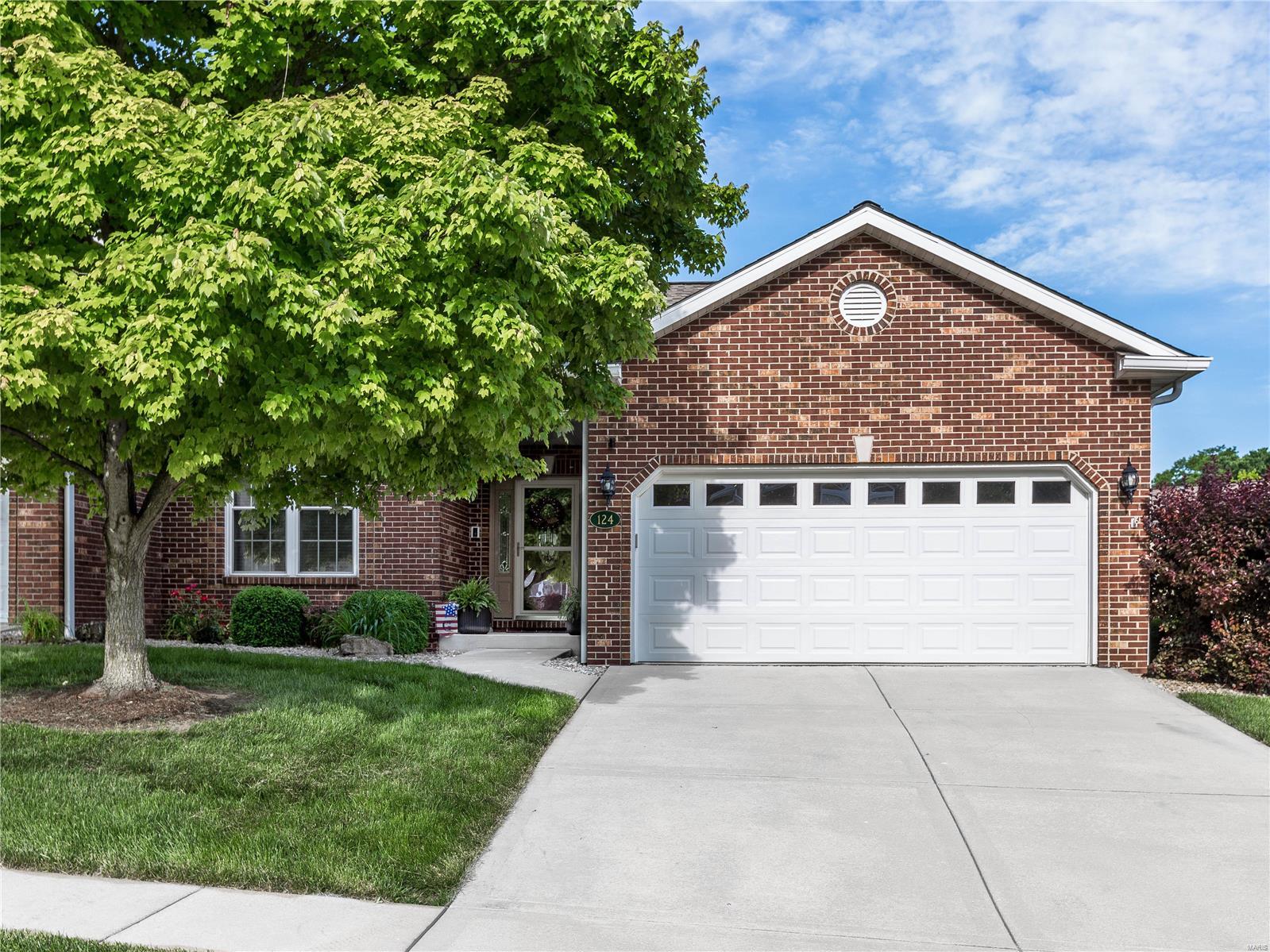 124 Briar Ridge Maryville, IL 62062 - Photo 1 of 47 Gallery Image 1