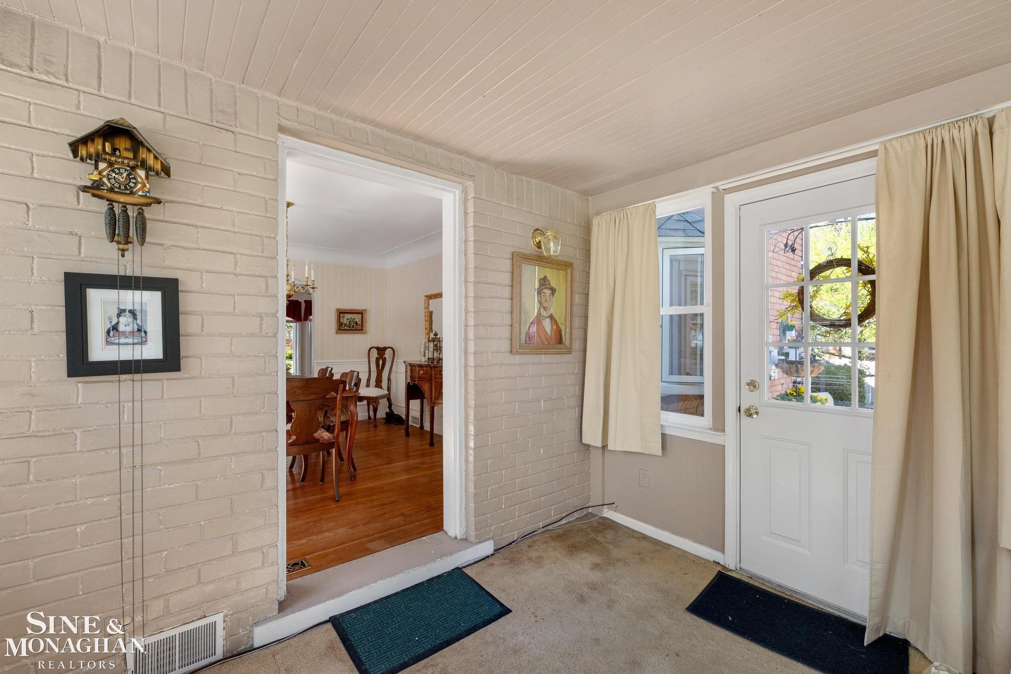 449 Allard Road Grosse Pointe Farms, MI 48236 - Photo 9 of 41 Gallery Image 9