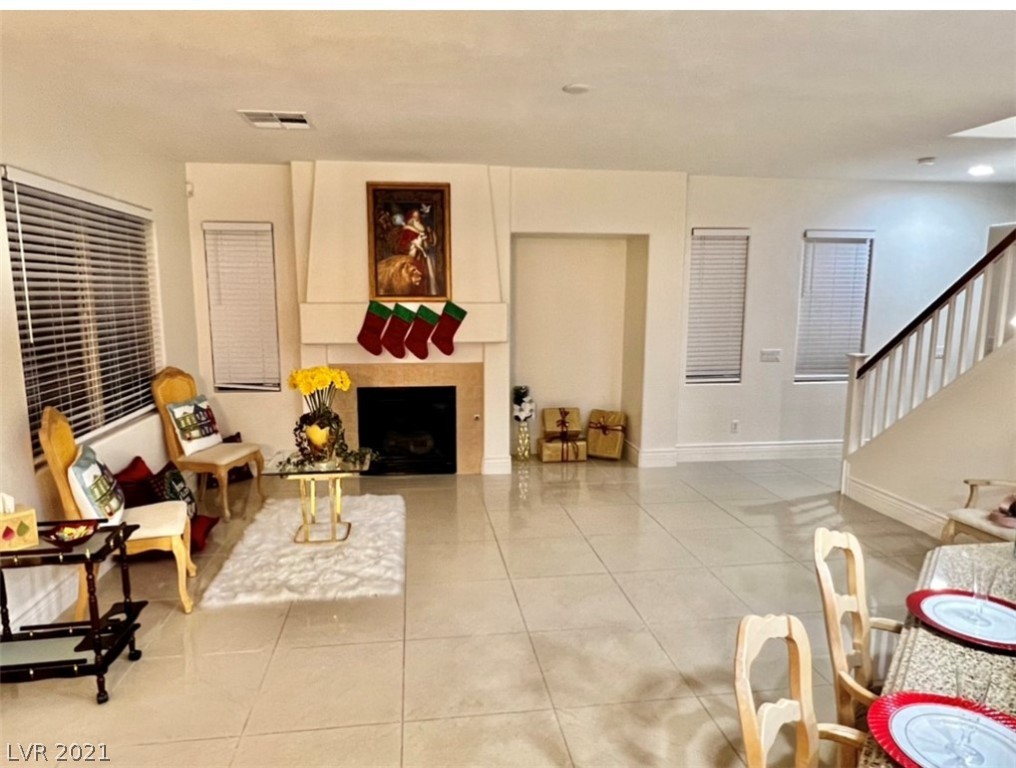 125 Short Ruff Way Las Vegas, NV 89148 - Photo 4 of 47